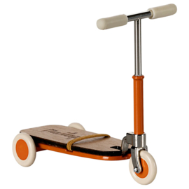 Maileg Step voor muizen, Kick board Mouse, Orange
