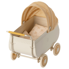 Maileg poppenwagen/kinderwagen Micro Yellow, hoogte 15cm