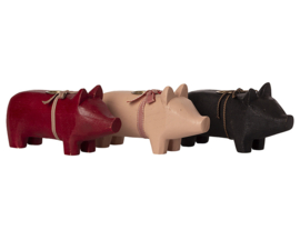 Maileg Houten Kandelaar Varken, Wooden Pig Medium Red