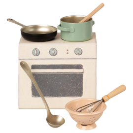 Maileg fornuis / keuken voor muizen, Cooking Set, hoogte 8 cm