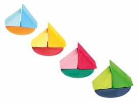Grimm's 4 gekleurde houten Schommelbootjes