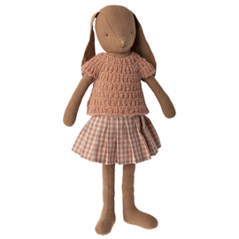 Maileg Bunny Size 3, Chocolate brown - Knitted shirt and skirt, 42 cm