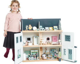 Poppenhuis Popje - Amy met Konijn - Tender Leaf Toys