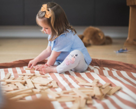 Play & Go Speelkleed / opbergzak Stripes Roestbruin.