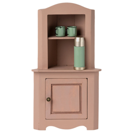 Maileg houten hoekkast, Miniature corner cabinet, Rose, 23cm