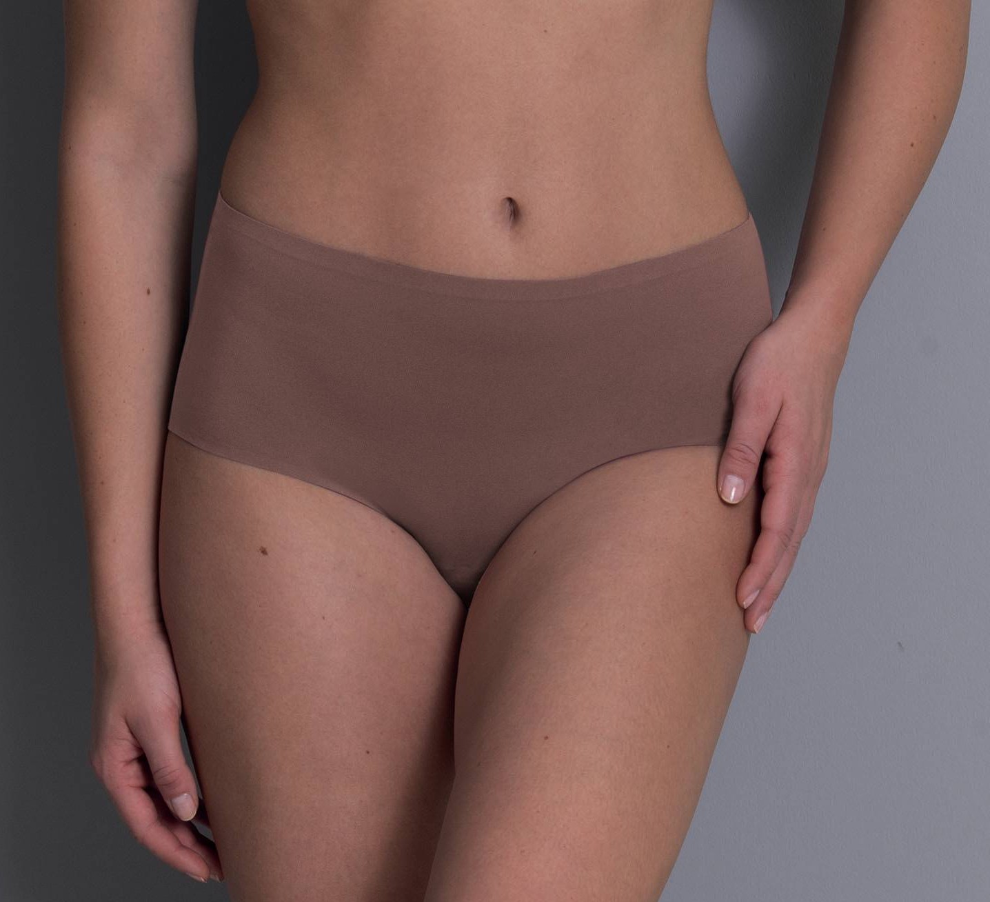 Essentials High Waist