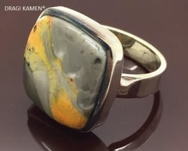925/000 zilveren ring met geslepen Bumblebee Jaspis of Eclipse Stone.  Ringmaat 18