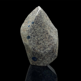 K2 Azuriet in graniet, 418 gram