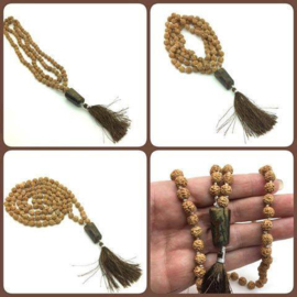 Handgeknoopte MALA 'INTUITION', 108 Rudraksha zaden met Handgeslepen Tijgeroog