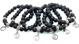 Handgemaakte armband met 8 mm Lava steen kralen.