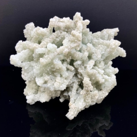Prehniet kristal cluster ruw, 419 gram