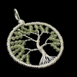 Tree of life hanger met facet geslepen Peridoot, 925 zilver