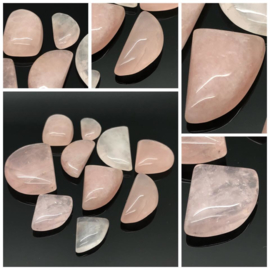 Set van 10 Roze kwarts/Rozenkwarts cabochons uit Madagaskar.