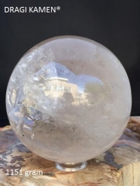 Bergkristal bol 1151 gram.