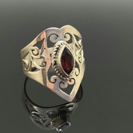 Granaat ring, 17,5 mm/55, 925 zilver