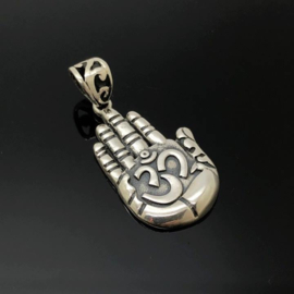 925.000 zilveren hanger Hamsa / Fatima's hand met ohm/om/aum