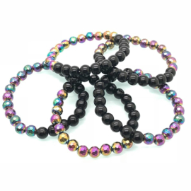 Handgemaakte armband met 8 mm Regenboog Hematiet en Zwarte Obsidiaan kralen.