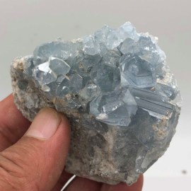 Celestien clusters uit Madagaskar 100-200 gram