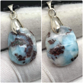 Larimar hanger