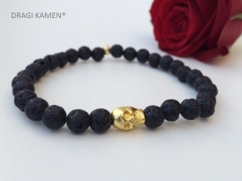 Armband met Lava steen 6 mm ronde kralen en goud kleurige skull