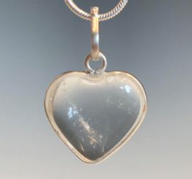 Bergkristal hart  hanger in 925 zilver
