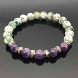 Handgemaakte armband met 8 mm amethyst/amethist en boomagaat kralen.