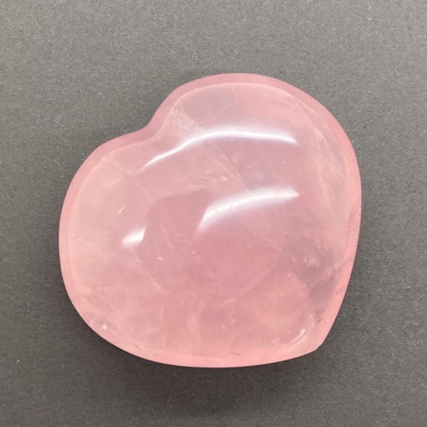 Roze kwarts/Rozenkwarts hart, 134 gr