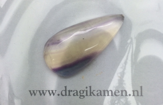  Met de hand geslepen fluoriet cabochon. Code: FLCA002