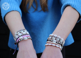 Schelpen armbandje Bali | Roze koord