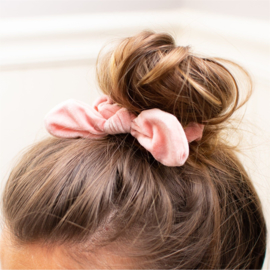 Velvet Bunny Ear Scrunchie Pink
