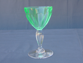 Uranium glazen wijnglas