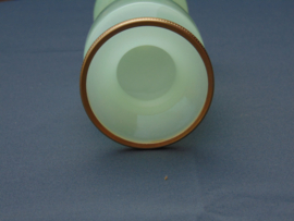 Opaline vaas