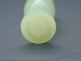 Opaline vaas