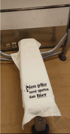 Handdoeken of badjassen voor speciale gelegenheid volgens ingebracht idee.