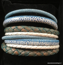 Wikkelarmband turqoise blauw wit