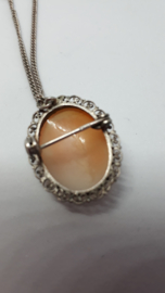 Cammee hanger/ broche