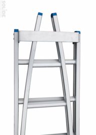 Glazenwassersladder met punt; driedelige ladder met 10 treden