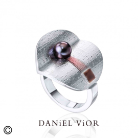 DANiEL ViOR Pireno ring