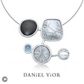 DANiEL ViOR Acacia ring