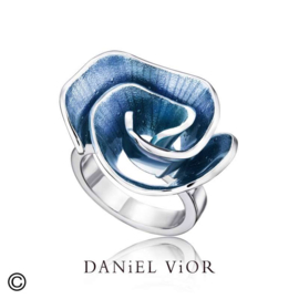 DANiEL ViOR Rosa Voluta ring