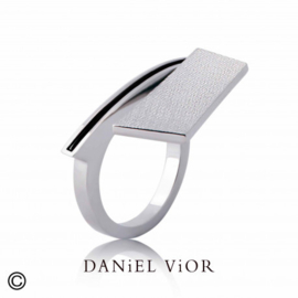 DANiEL ViOR TANGENT II Black collier