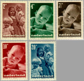 NEDERLAND 1947 NVPH 495-499 POSTFRIS