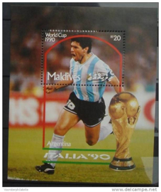 MALEDIVEN 1990  MCHL  BLOK 182 VOETBAL MARADONA ++ M3 012