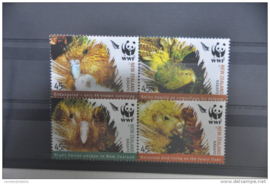 D 028 ++ WWF NEW ZEALAND PARROT PAPEGAAI BIRDS