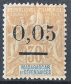 P 252 ++ MADAGASCAR 1902 HINGED PLAK(REST)