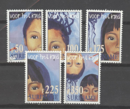 REP. SURINAME 1997 ZBL SERIE 955 KIND CHILD