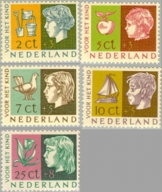 NEDERLAND 1953 NVPH SERIE 612 KIND CHILD
