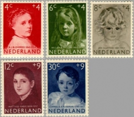 NEDERLAND 1957 NVPH SERIE 702 KIND CHILD
