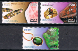 INDONESIË 2001 ZBL 2212/2214 EDELSTENEN