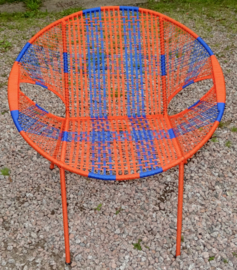 Owusu chair nr. 20 Ghanese kuipstoel oranje/blauw